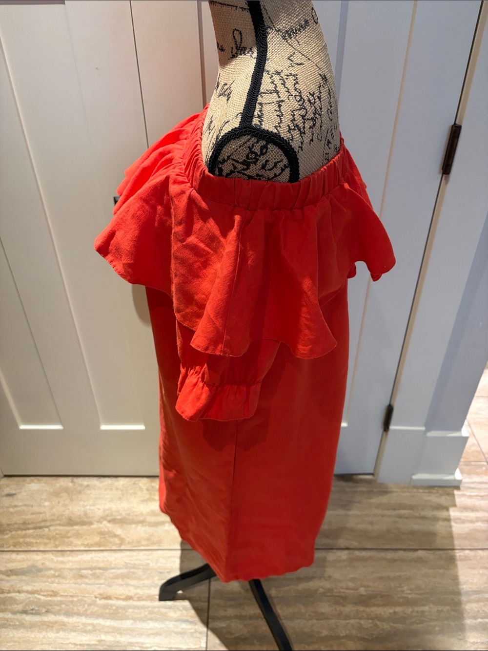 Off-the-Shoulder Red Ruffle linen Dress - Picture 4 of 7